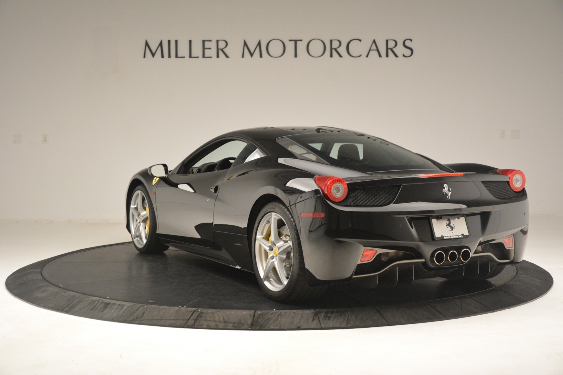 2011 ferrari 458 italia price