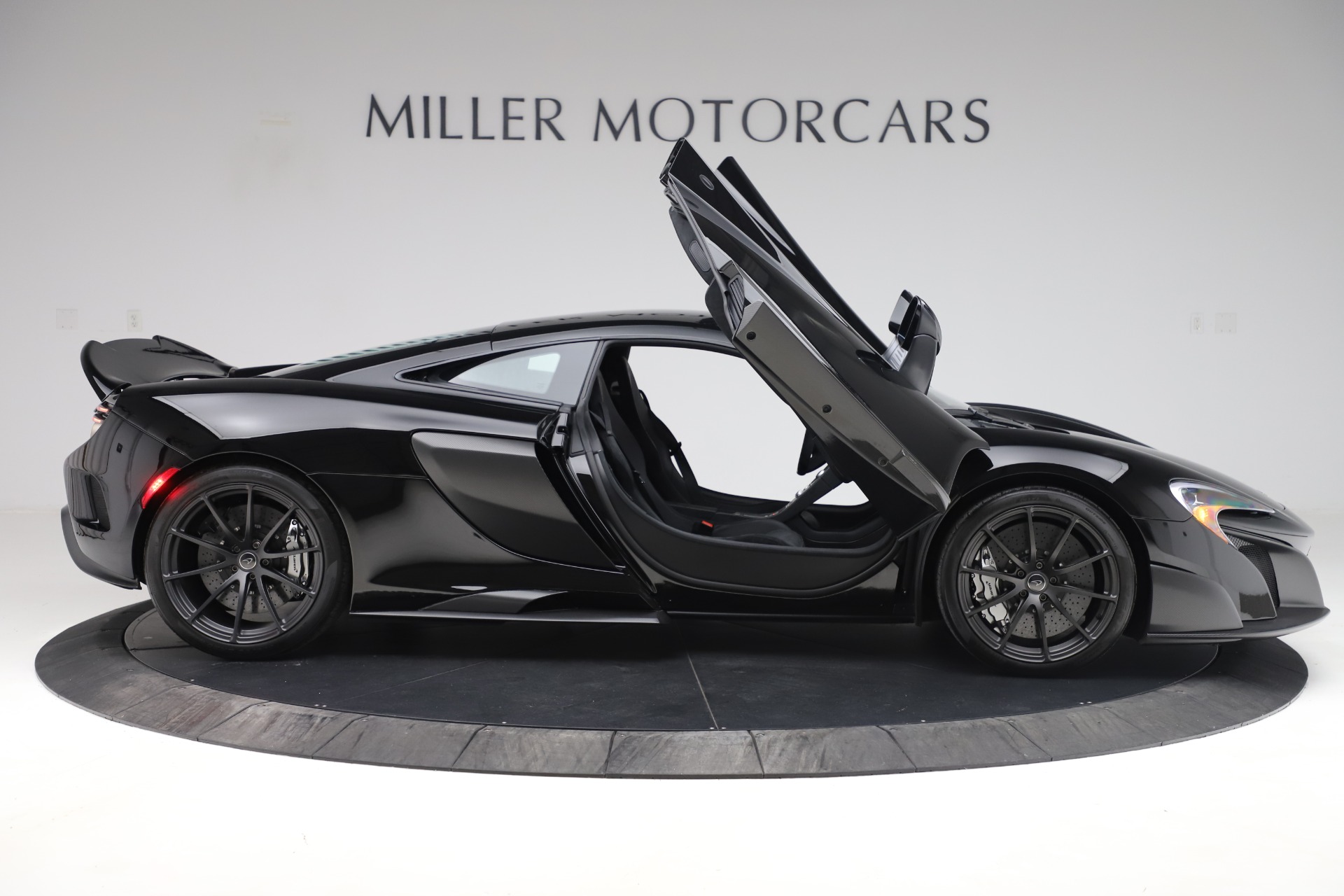 Pre Owned 16 Mclaren 675lt Coupe For Sale Special Pricing Pagani Of Greenwich Stock 3185